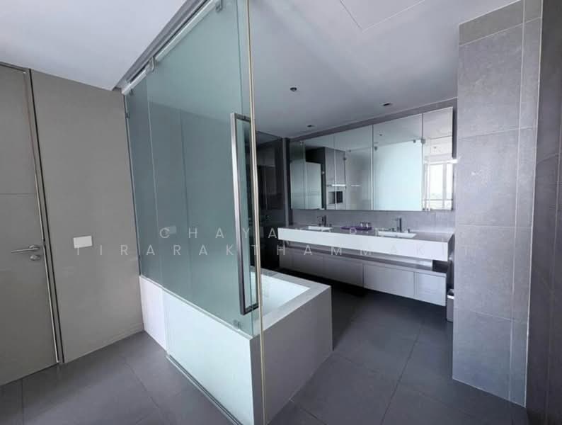 The River by Raimon Land, Bangkok, Soi Charoen Nakorn 13, Charoen Nakorn Road, Khlong Ton Sai, Khlong San, Bangkok, 1 Bedroom, 67 sqm, Condo For Rent, by Chayakorn Tirarakthammakit, 500223062 - DDproperty.com