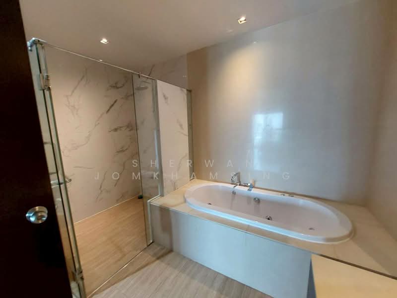 The Madison, Bangkok, Sukhumvit 41, Khlong Tan Nua, Watthana, Bangkok, 2 Bedrooms, 115 sqm, Condo For Rent, by Sherwan Jomkhamsing, 500223063 - DDproperty.com
