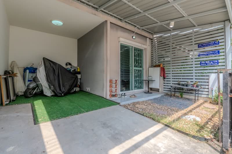 Lio Bliss Kanchanaphisek – Chaiyapruk : ไลโอ บลิสซ์ กาญจนาภิเษก – ชัยพฤกษ์, นนทบุรี, ซอยบ้านกล้วย-ไทรน้อย, บางรักพัฒนา, บางบัวทอง, นนทบุรี, 105 ตร.ม., ทาวน์เฮ้าส์ ขาย, โดย อดิเทพ ภระมรทัต, 500223069 - DDproperty.com