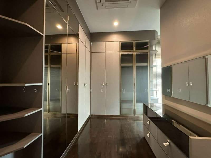 Grand Bangkok Boulevard Krungthepkritha, Bangkok, Srinakarin-Romklao Road, Khlong Sam Prawet, Lat Krabang, Bangkok, 5 Bedrooms, 604 sqm, Single Detached House For Rent, by วัชราทรัพย์ ภูปภาดล, 500223077 - DDproperty.com