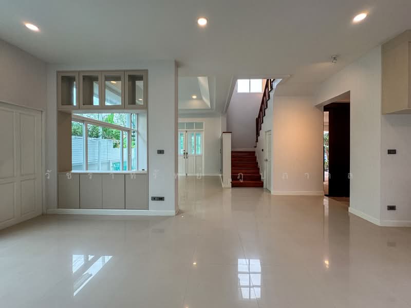 Perfect Place Sukhumvit 77-Suvarnabhumi, Samut Prakan, Lat Krabang Road, Rachathewa, Bang Plee, Samut Prakan, 4 Bedrooms, 280 sqm, Single Detached House For Sale, by วัชราทรัพย์ ภูปภาดล, 500223085 - DDproperty.com