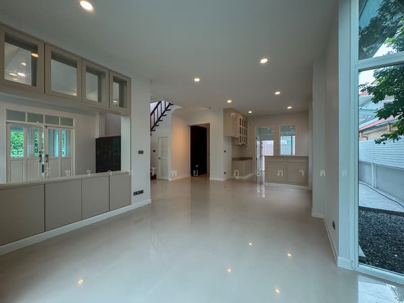 Perfect Place Sukhumvit 77-Suvarnabhumi, Samut Prakan, Lat Krabang Road, Rachathewa, Bang Plee, Samut Prakan, 4 Bedrooms, 280 sqm, Single Detached House For Sale, by วัชราทรัพย์ ภูปภาดล, 500223085 - DDproperty.com