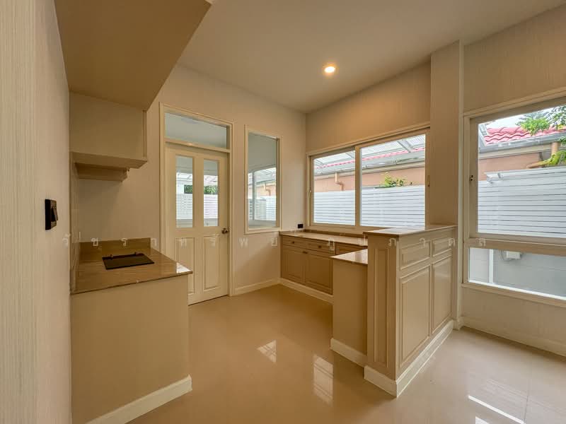 Perfect Place Sukhumvit 77-Suvarnabhumi, Samut Prakan, Lat Krabang Road, Rachathewa, Bang Plee, Samut Prakan, 4 Bedrooms, 280 sqm, Single Detached House For Sale, by วัชราทรัพย์ ภูปภาดล, 500223085 - DDproperty.com