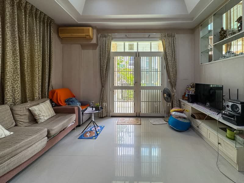Perfect Place Sukhumvit 77-Suvarnabhumi, Samut Prakan, Lat Krabang Road, Rachathewa, Bang Plee, Samut Prakan, 4 Bedrooms, 250 sqm, Single Detached House For Sale, by วัชราทรัพย์ ภูปภาดล, 500223087 - DDproperty.com