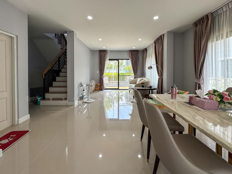 Centro Bangna-Kingkaew, Samut Prakan, Rachathewa, Bang Plee, Samut Prakan, 4 Bedrooms, 190 sqm, Single Detached House For Sale, by วัชราทรัพย์ ภูปภาดล, 500223089 - DDproperty.com