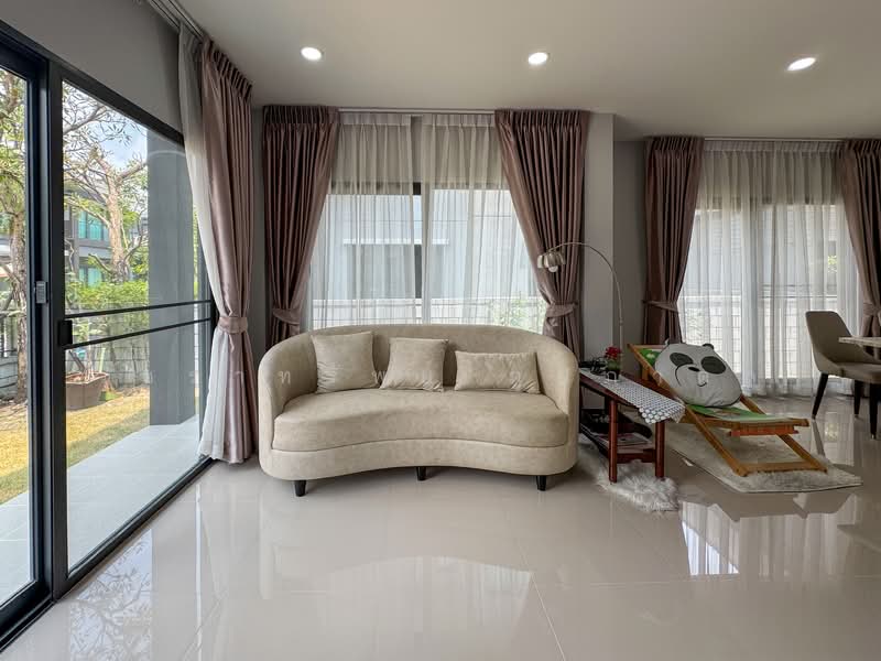 Centro Bangna-Kingkaew, Samut Prakan, Rachathewa, Bang Plee, Samut Prakan, 4 Bedrooms, 190 sqm, Single Detached House For Sale, by วัชราทรัพย์ ภูปภาดล, 500223089 - DDproperty.com