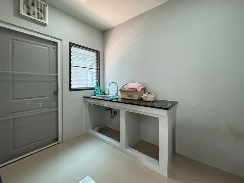 Centro Bangna-Kingkaew, Samut Prakan, Rachathewa, Bang Plee, Samut Prakan, 4 Bedrooms, 190 sqm, Single Detached House For Sale, by วัชราทรัพย์ ภูปภาดล, 500223089 - DDproperty.com