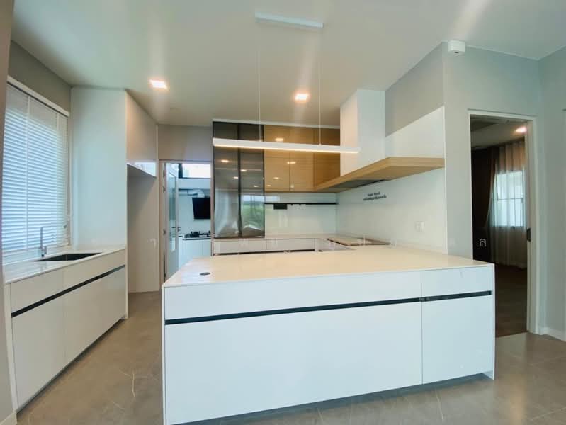 Mantana Bangna Km.15, Samut Prakan, 456 Bangna-Trad Road Km.15, Bang Chalong, Bang Plee, Samut Prakan, 4 Bedrooms, 240 sqm, Single Detached House For Sale, by วัชราทรัพย์ ภูปภาดล, 500223101 - DDproperty.com