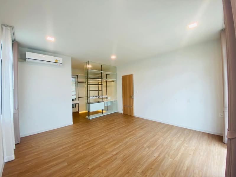 Mantana Bangna Km.15, Samut Prakan, 456 Bangna-Trad Road Km.15, Bang Chalong, Bang Plee, Samut Prakan, 4 Bedrooms, 240 sqm, Single Detached House For Sale, by วัชราทรัพย์ ภูปภาดล, 500223101 - DDproperty.com