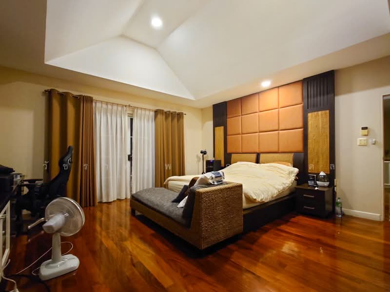 Nantawan Suvarnabhumi, Samut Prakan, King Kaew Road, Rachathewa, Bang Plee, Samut Prakan, 4 Bedrooms, 247 sqm, Single Detached House For Sale, by วัชราทรัพย์ ภูปภาดล, 500223107 - DDproperty.com