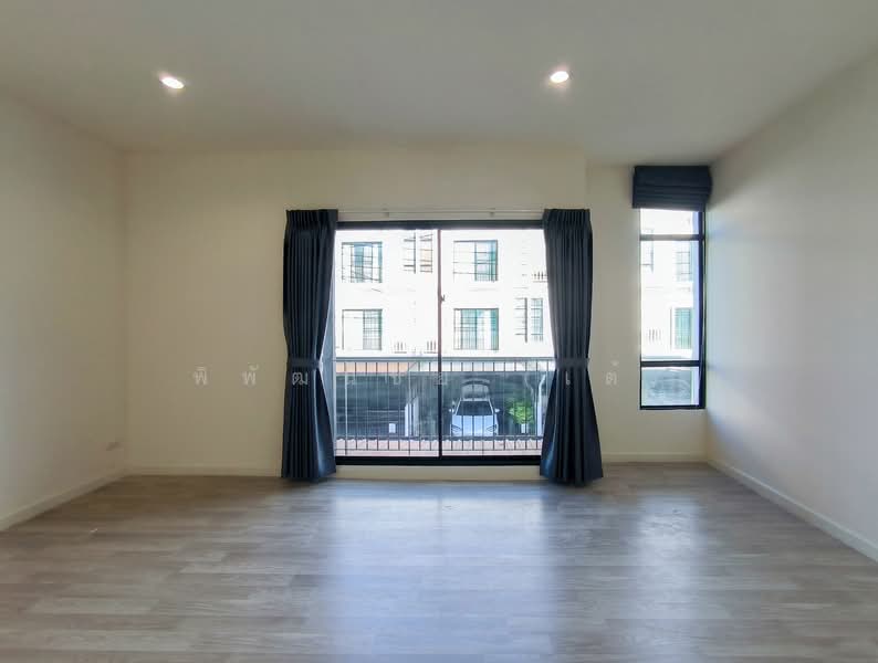 Patio Srinakarin-Rama 9, Bangkok, Krungthep Kreetha Road, Hua Mak, Bang Kapi, Bangkok, 3 Bedrooms, 160 sqm, Townhouse For Sale, by พิพัฒน์ชัย (เต้), 500223122 - DDproperty.com