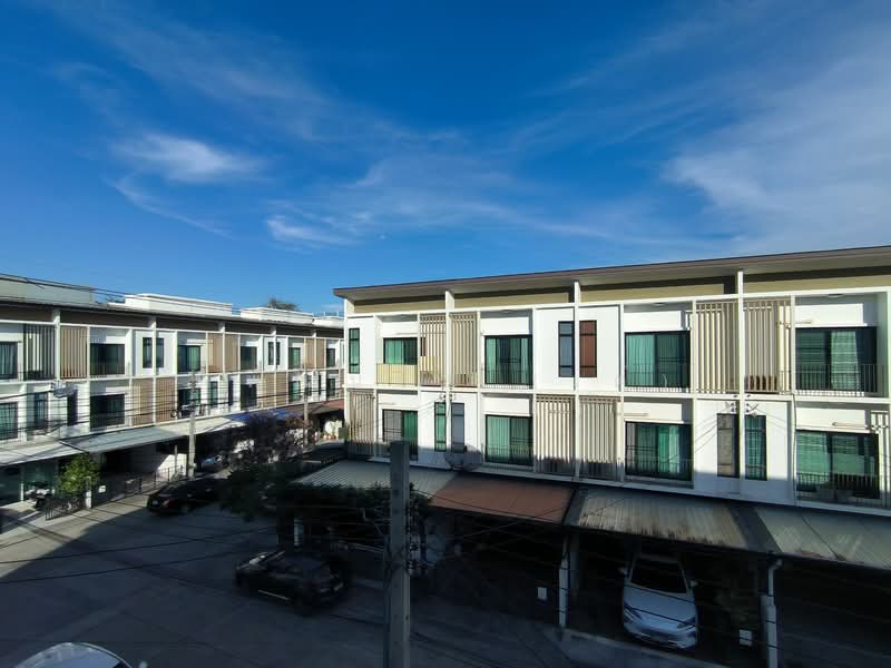 Patio Srinakarin-Rama 9, Bangkok, Krungthep Kreetha Road, Hua Mak, Bang Kapi, Bangkok, 3 Bedrooms, 160 sqm, Townhouse For Sale, by พิพัฒน์ชัย (เต้), 500223122 - DDproperty.com