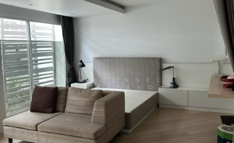 ให้เช่า - Townhouse in Phloen Chit Area, กรุงเทพ