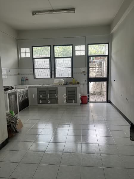 หมู่บ้าน อยู่เจริญ ซอยพหลโยธิน 50, Bangkok, Anusaowari, Bang Khen, Bangkok, 2 Bedrooms, 75 sqm, Single Detached House For Sale, by Living Real Estates, 500223212 - DDproperty.com