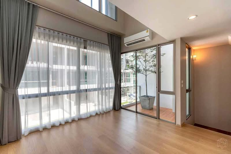 Qualitia Sukhumvit 62, Bangkok, Sukhumvit 62 Alley, Bang Chak, Phra Khanong, Bangkok, 3 Bedrooms, 280 sqm, Townhouse For Sale, by Khun Jane, 500223218 - DDproperty.com