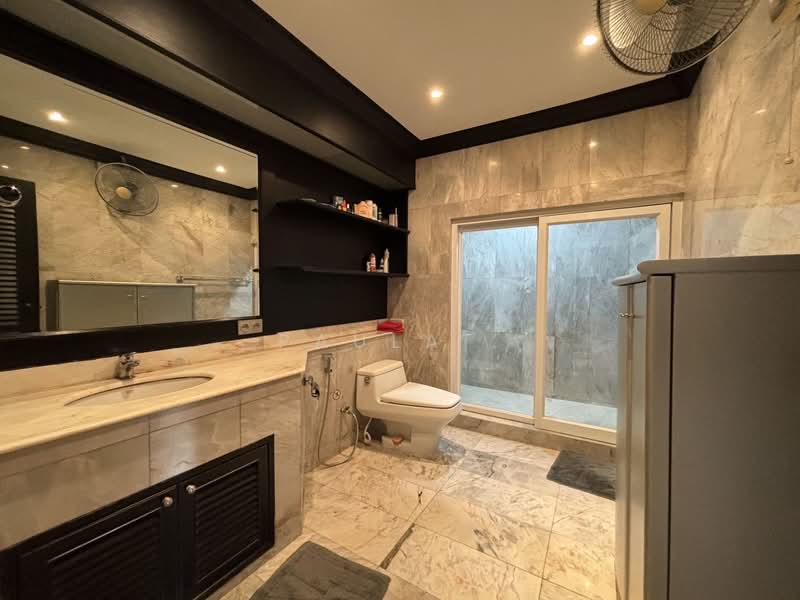 Luxury Beachfront Condo for Sale at Wongamat Beach, Chon Buri (Pattaya), Na Kloe, Bang Lamung (Pattaya), Chon Buri (Pattaya), 3 Bedrooms, 359 sqm, Villa For Sale, by Paula ., 500223222 - DDproperty.com