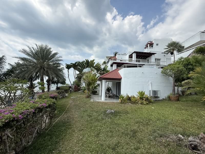 Luxury Beachfront Condo for Sale at Wongamat Beach, Chon Buri (Pattaya), Na Kloe, Bang Lamung (Pattaya), Chon Buri (Pattaya), 3 Bedrooms, 359 sqm, Villa For Sale, by Paula ., 500223222 - DDproperty.com