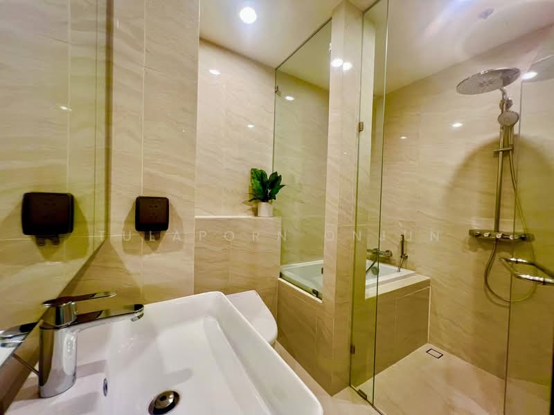 Noble Form Thonglor, Bangkok, Sukhumvit 55, Khlong Tan Nua, Watthana, Bangkok, 2 Bedrooms, 64 sqm, Condo For Rent, by Tulaporn Onjun, 500223227 - DDproperty.com