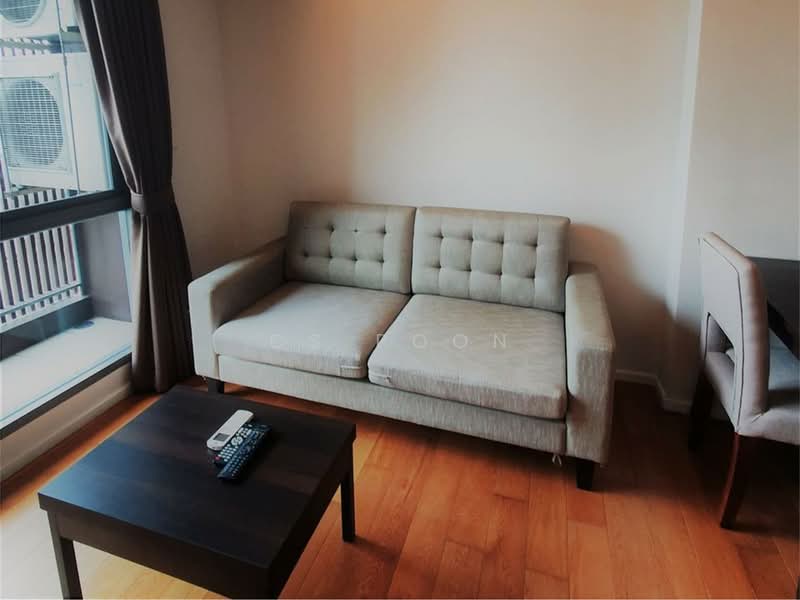 Focus Ploenchit, Bangkok, Soi Sukhumvit 2, Khlong Toei, Bangkok, 1 Bedroom, 33 sqm, Condo For Sale, by CS Poon, 500223229 - DDproperty.com