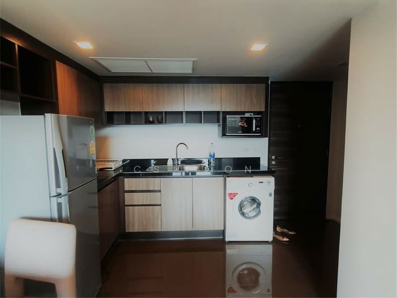 Focus Ploenchit, Bangkok, Soi Sukhumvit 2, Khlong Toei, Bangkok, 1 Bedroom, 33 sqm, Condo For Sale, by CS Poon, 500223229 - DDproperty.com