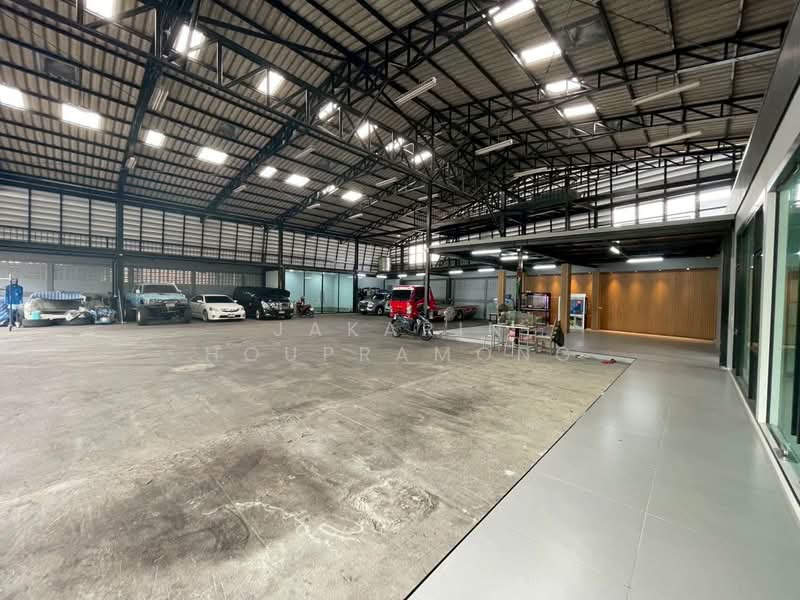 ให้เช่า - ให้เช่าโกดัง สวนผัก ราชพฤกษ์ ตลิ่งชัน 1,107 ตารางเมตร ใกล้รถไฟฟ้าสายสีแดง, กรุงเทพ