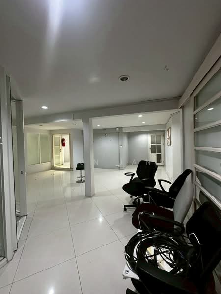 Home office for rent near MRT Ladprao (SPSJP247), Bangkok, ลาดพร้าว, Jom Phon, Chatuchak, Bangkok, , 604 sqm, Shophouse For Rent, by Khun Jane, 500223246 - DDproperty.com