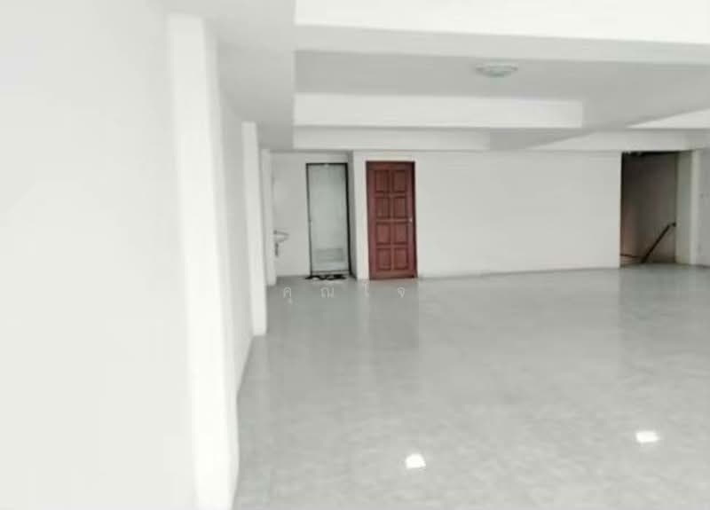 ขายอาคารพาณิชย์ 4 คูหา 4 ชั้นครึ่ง ติดถนนเทพารักษ์ ซอยไทรอัมเซ็นเตอร์ พร้อมเครน5ตัน, Samut Prakan, Bangphli Yai, Bang Plee, Samut Prakan, , 1,600 sqm, Shophouse For Sale, by คุณโจ, 500223266 - DDproperty.com