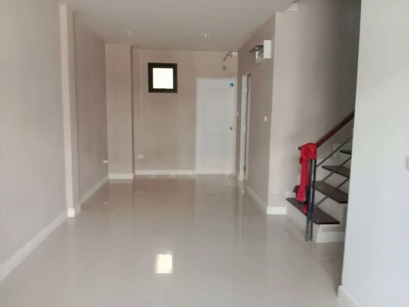 The Trop Urban Motorway-Ladkrabang : เดอะ ทรอป เออเบิร์น มอเตอร์เวย์-ลาดกระบัง, กรุงเทพ, ถนนพัฒนาการ, ทับยาว, ลาดกระบัง, กรุงเทพ, 101 ตร.ม., ทาวน์เฮ้าส์ ขาย, โดย Sam P., 500223283 - DDproperty.com