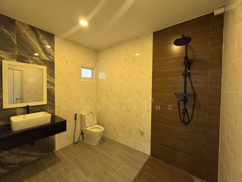 Ekasirichai Village, Khuan Din Daeng, Phuket, Ratsada, Muang Phuket, Phuket, 4 Bedrooms, 352 sqm, Single Detached House For Sale, by Suchada Songmueang, 500223291 - DDproperty.com