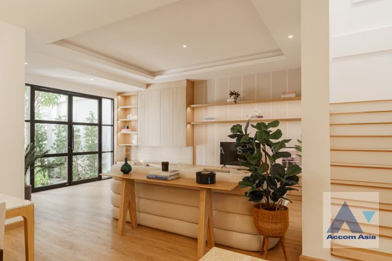 บ้านโมเดิร์นโปร่งสว่าง เฟอร์ครบ เลี้ยงสัตว์ได้ บรรยากาศอบอุ่น, กรุงเทพ, คลองตันเหนือ, วัฒนา, กรุงเทพ, 250 ตร.ม., บ้านเดี่ยว ให้เช่า, โดย Accom Asia, 500223292 - DDproperty.com