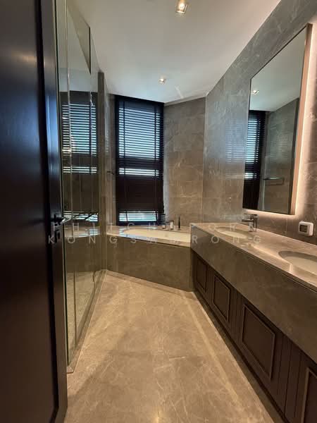 The Diplomat 39, Bangkok, 18 Soi Sukhumvit 39, Sukhumvit Road, Khlong Tan Nua, Watthana, Bangkok, 3 Bedrooms, 160 sqm, Condo For Rent, by Phitchaporn Kongsamrong, 500223305 - DDproperty.com