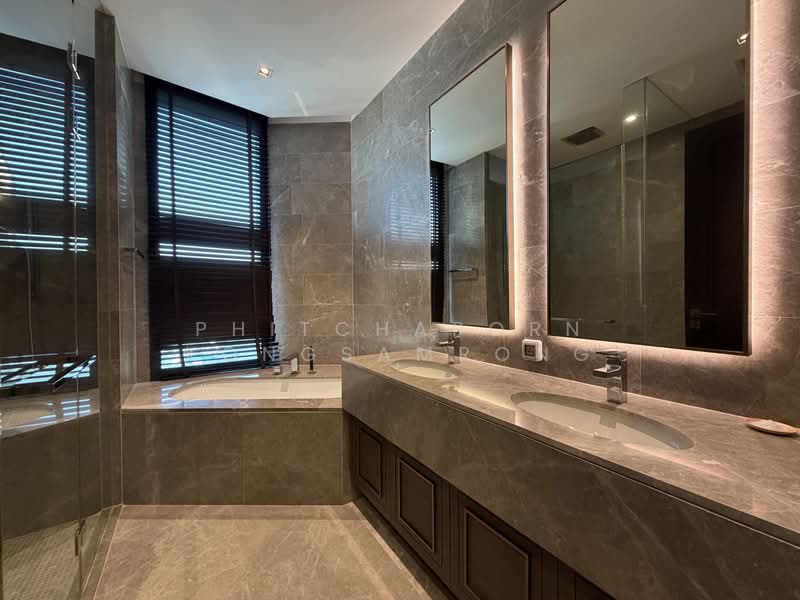 The Diplomat 39, Bangkok, 18 Soi Sukhumvit 39, Sukhumvit Road, Khlong Tan Nua, Watthana, Bangkok, 3 Bedrooms, 160 sqm, Condo For Rent, by Phitchaporn Kongsamrong, 500223305 - DDproperty.com