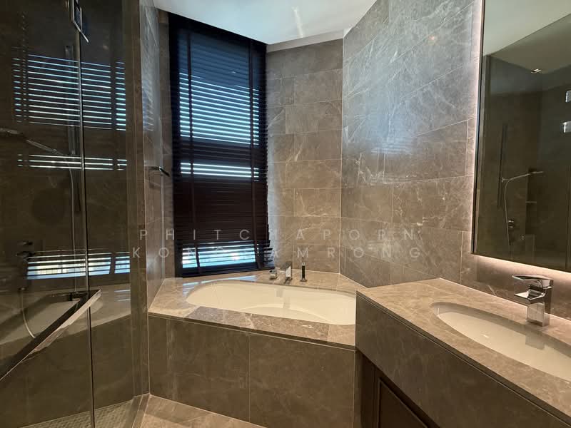 The Diplomat 39, Bangkok, 18 Soi Sukhumvit 39, Sukhumvit Road, Khlong Tan Nua, Watthana, Bangkok, 3 Bedrooms, 160 sqm, Condo For Rent, by Phitchaporn Kongsamrong, 500223305 - DDproperty.com