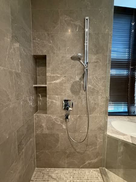 The Diplomat 39, Bangkok, 18 Soi Sukhumvit 39, Sukhumvit Road, Khlong Tan Nua, Watthana, Bangkok, 3 Bedrooms, 160 sqm, Condo For Rent, by Phitchaporn Kongsamrong, 500223305 - DDproperty.com