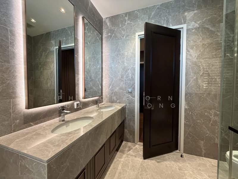 The Diplomat 39, Bangkok, 18 Soi Sukhumvit 39, Sukhumvit Road, Khlong Tan Nua, Watthana, Bangkok, 3 Bedrooms, 160 sqm, Condo For Rent, by Phitchaporn Kongsamrong, 500223305 - DDproperty.com