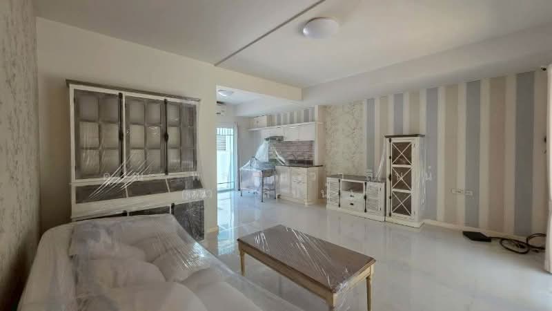 Villaggio Bangna, Samut Prakan, Bang Na-Trat Frontage Road, Bang Bo, Bang Bo, Samut Prakan, 2 Bedrooms, 90 sqm, Townhouse For Sale, by คุณ พลอยวาลินน์ (วาลินน์), 500223318 - DDproperty.com