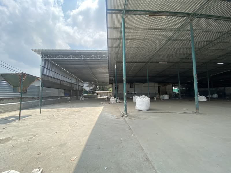 ขาย/ให้เช่าโกดัง ตรงข้ามเครือสหพัฒน์ ใกล้ท่าเรือแหลมฉบัง ทำเลศักยภาพสูง, ชลบุรี, ทุ่งสุขลา, ศรีราชา, ชลบุรี, 1,000 ตร.ม., โกดัง-โรงงาน ขาย, โดย คุณ วิญากร, 500223351 - DDproperty.com