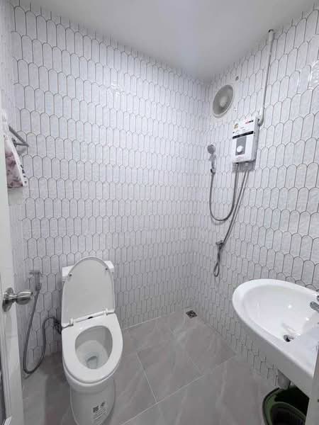 Life Bangkok Boulevard Wongwaen-Onnut 2 : ไลฟ์ บางกอก บูเลอวาร์ด วงแหวน-อ่อนนุช 2, กรุงเทพ, 202-112 ถนน สุขุมวิท 77, ประเวศ, ประเวศ, กรุงเทพ, 200 ตร.ม., บ้านเดี่ยว ให้เช่า, โดย Khun Eve, 500223360 - DDproperty.com