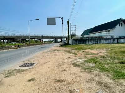 ขาย - ที่ดิน 257 ตร.วา ติดถนนเลียบทางรถไฟ พัทยาเหนือ, ชลบุรี