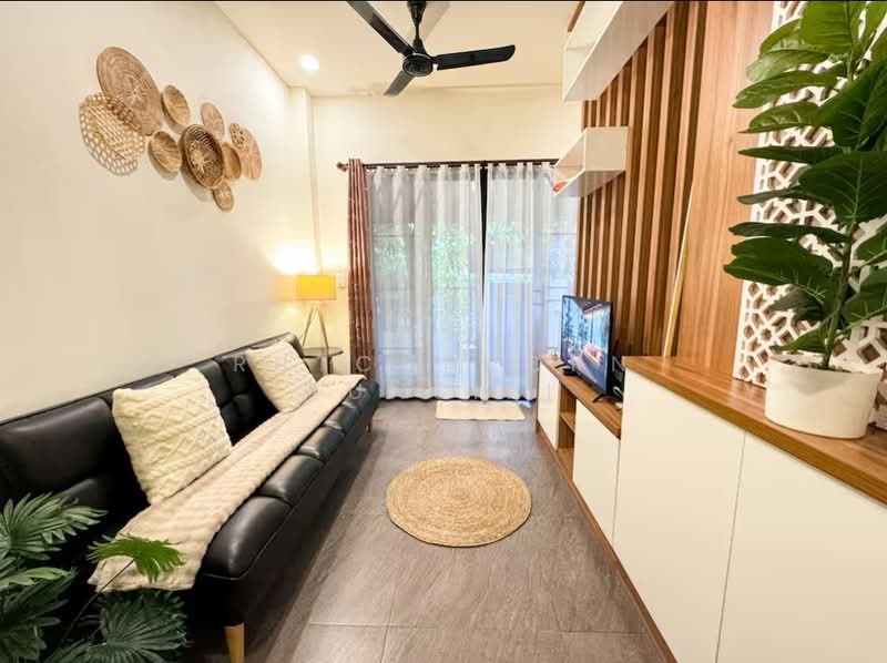 ทาวน์เฮ้าส์ใจกลางเมือง ให้เช่า – ใกล้ถนนคนเดินวัวลาย เพียง 5 นาที ค่าเช่า 35,000 บาท /เดือน No.1H685, Chiang Mai, Hai Ya, Muang Chiang Mai, Chiang Mai, 1 Bedroom, 110 sqm, Townhouse For Rent, by Rutchaporn Tunsiri, 500223373 - DDproperty.com