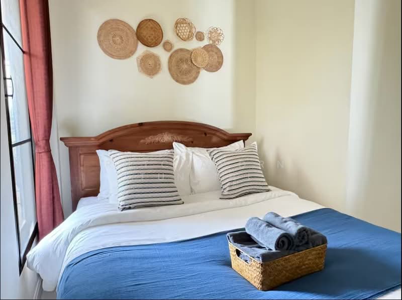 ให้เช่า - ทาวน์เฮ้าส์ใจกลางเมือง ให้เช่า – ใกล้ถนนคนเดินวัวลาย เพียง 5 นาที ค่าเช่า 35,000 บาท /เดือน No.1H685, เชียงใหม่