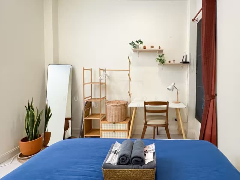 ทาวน์เฮ้าส์ใจกลางเมือง ให้เช่า – ใกล้ถนนคนเดินวัวลาย เพียง 5 นาที ค่าเช่า 35,000 บาท /เดือน No.1H685, Chiang Mai, Hai Ya, Muang Chiang Mai, Chiang Mai, 1 Bedroom, 110 sqm, Townhouse For Rent, by Rutchaporn Tunsiri, 500223373 - DDproperty.com