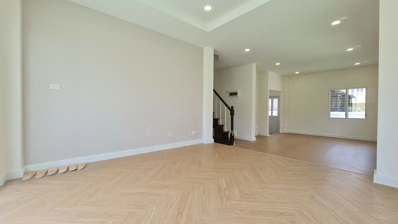 Maneerin Exclusive Park Rangsit, Pathum Thani, Ban Klang, Muang Pathum Thani, Pathum Thani, 3 Bedrooms, 170 sqm, Single Detached House For Sale, by เอื้อนทิพย์, 500223374 - DDproperty.com