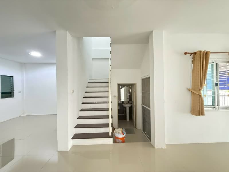 หมู่บ้านพนาสนธิ์วิลล่า ลำลูกกา-คลอง4, Pathum Thani, Lat Sawai, Lam Luk Ka, Pathum Thani, 3 Bedrooms, 120 sqm, Townhouse For Sale, by The Best Property   แอน, 500223378 - DDproperty.com