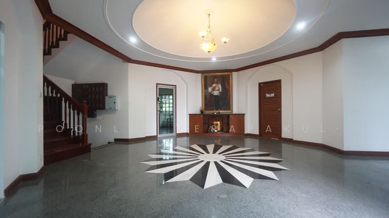 Naphalai Village, Bangkok, Soi Naphalai 1, Bang Na, Bang Na, Bangkok, 10+ Bedrooms, 1,000 sqm, Single Detached House For Rent, by POONLIT VERAPAKUL·, 500223390 - DDproperty.com