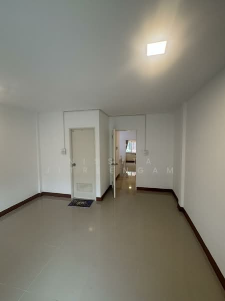 หมู่บ้านบัวทองธานีพาร์ค ถนนกาญจนาภิเษก, Nonthaburi, Bang Bua Thong, Bang Bua Thong, Nonthaburi, 2 Bedrooms, 120 sqm, Townhouse For Sale, by Nissita Jitreengam, 500223394 - DDproperty.com