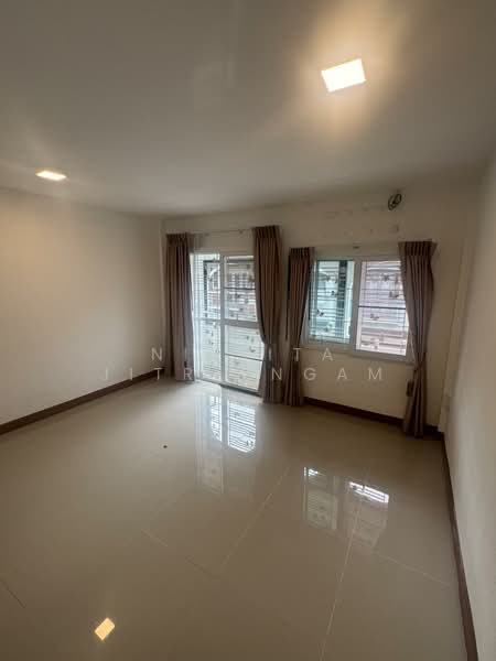 หมู่บ้านบัวทองธานีพาร์ค ถนนกาญจนาภิเษก, Nonthaburi, Bang Bua Thong, Bang Bua Thong, Nonthaburi, 2 Bedrooms, 120 sqm, Townhouse For Sale, by Nissita Jitreengam, 500223394 - DDproperty.com