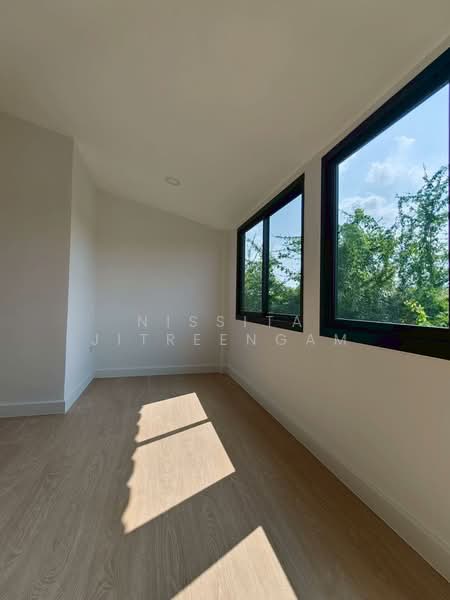 โครงการหมู่บ้านปรีชา 11, Bangkok, Min Buri, Min Buri, Bangkok, 2 Bedrooms, 120 sqm, Townhouse For Sale, by Nissita Jitreengam, 500223400 - DDproperty.com