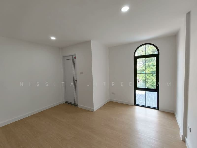 โครงการหมู่บ้านปรีชา 11, Bangkok, Min Buri, Min Buri, Bangkok, 2 Bedrooms, 120 sqm, Townhouse For Sale, by Nissita Jitreengam, 500223400 - DDproperty.com