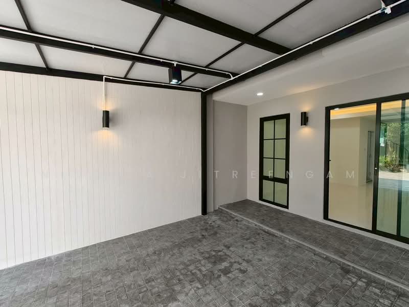 โครงการหมู่บ้านปรีชา 11, กรุงเทพ, มีนบุรี, มีนบุรี, กรุงเทพ, 120 ตร.ม., ทาวน์เฮ้าส์ ขาย, โดย Nissita Jitreengam, 500223400 - DDproperty.com